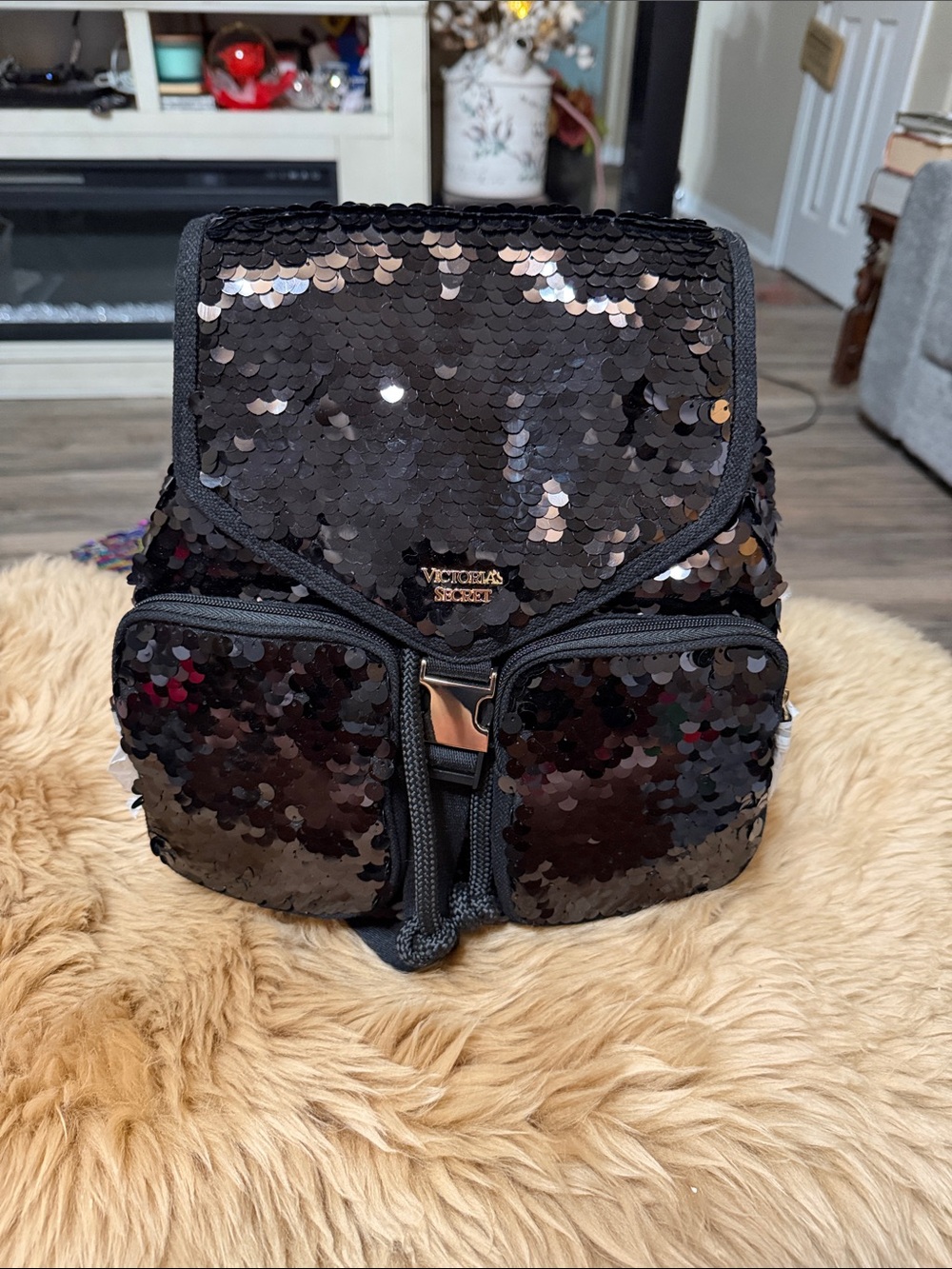 Victorias Secret Sequin Flap City Backpack Black NWT, Really Nice Backpack